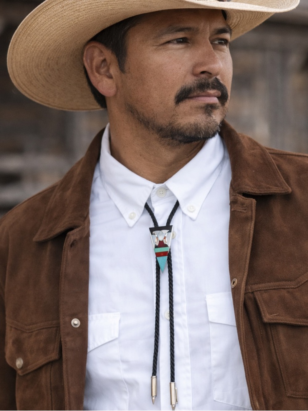 Bolo Tie triangle Arrowhead shape Indigenous Figure Twisted Cord Silvertone Tips
